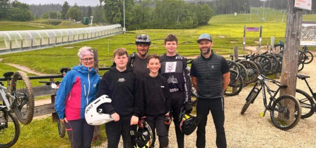 WEXL SCHOOL Race